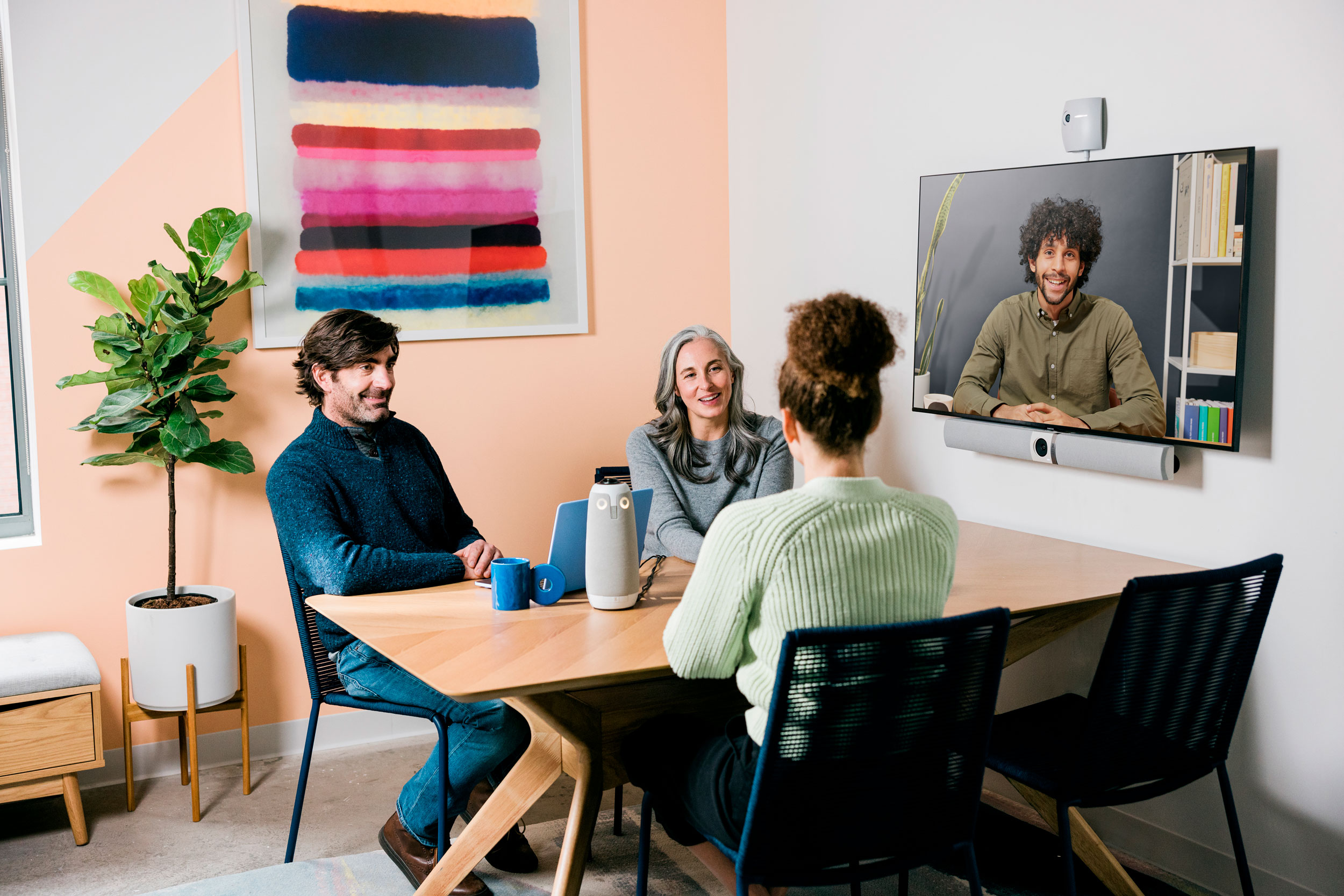 Explore nuestra última aggiornamento de software (OIS 6.7) Explore nuestra última aggiornamento de software (OIS 6.7)